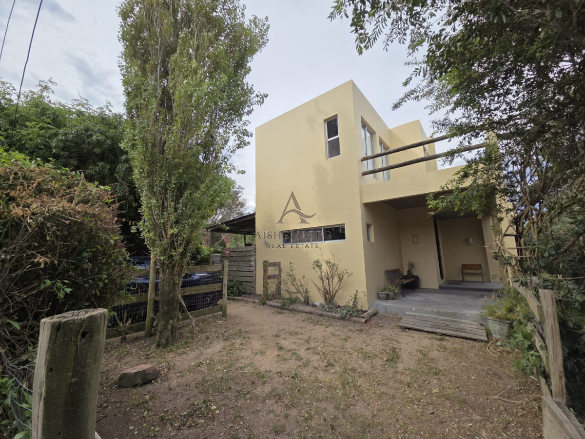Casa ID.5330 - ALQUILER ANUAL CASA EN ALTOS DE PUNTA PIEDRAS