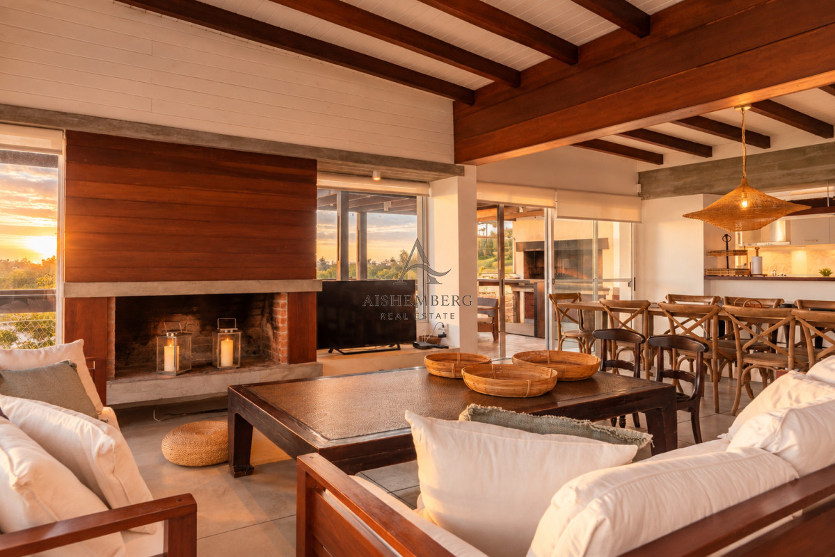 Casa ID.5750 - Exclusiva casa con piscina climatizada en Altos de Punta Piedras El Chorro