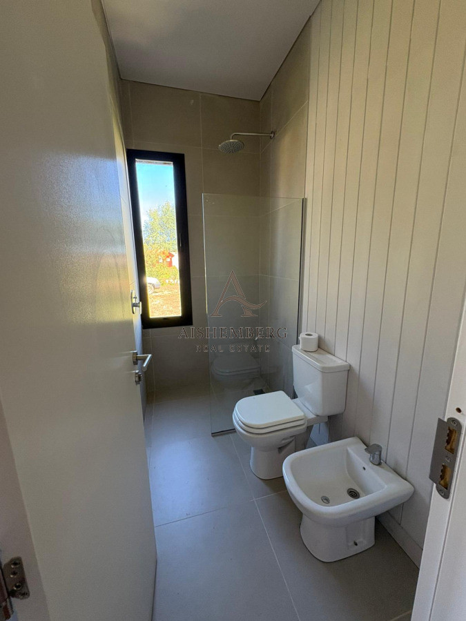 Casa ID.5014 - Casa en venta y en alquiler temporal en el tesoro 3 dormitorios