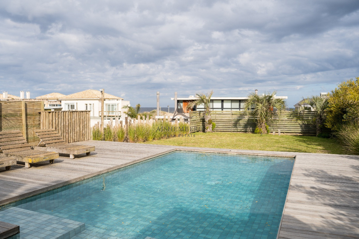 Casa ID.5233 - Alquier temporal de Casa con piscina en Montoya