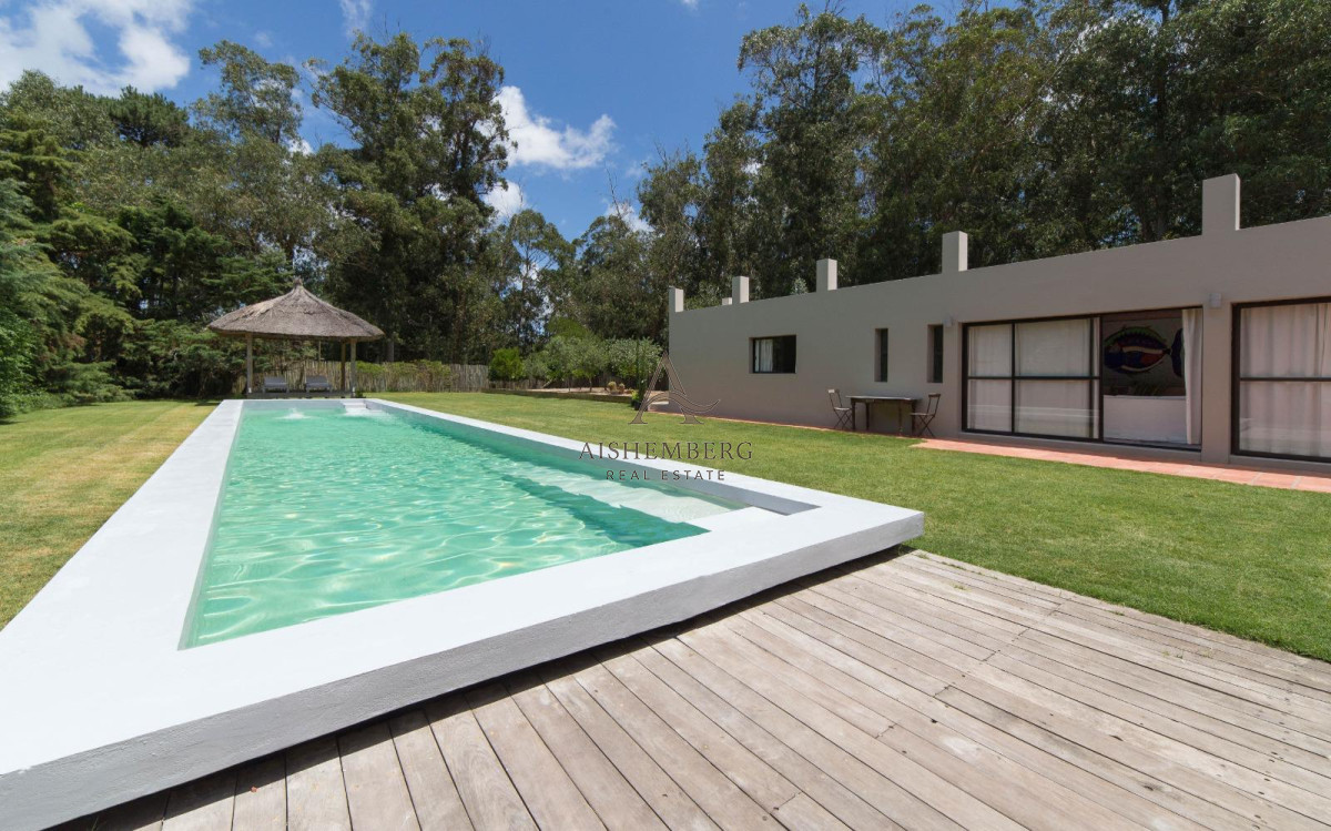 Casa ID.5050 - Alquiler de verano, Casa de 5 dormitorios en San Rafael, Punta del Este