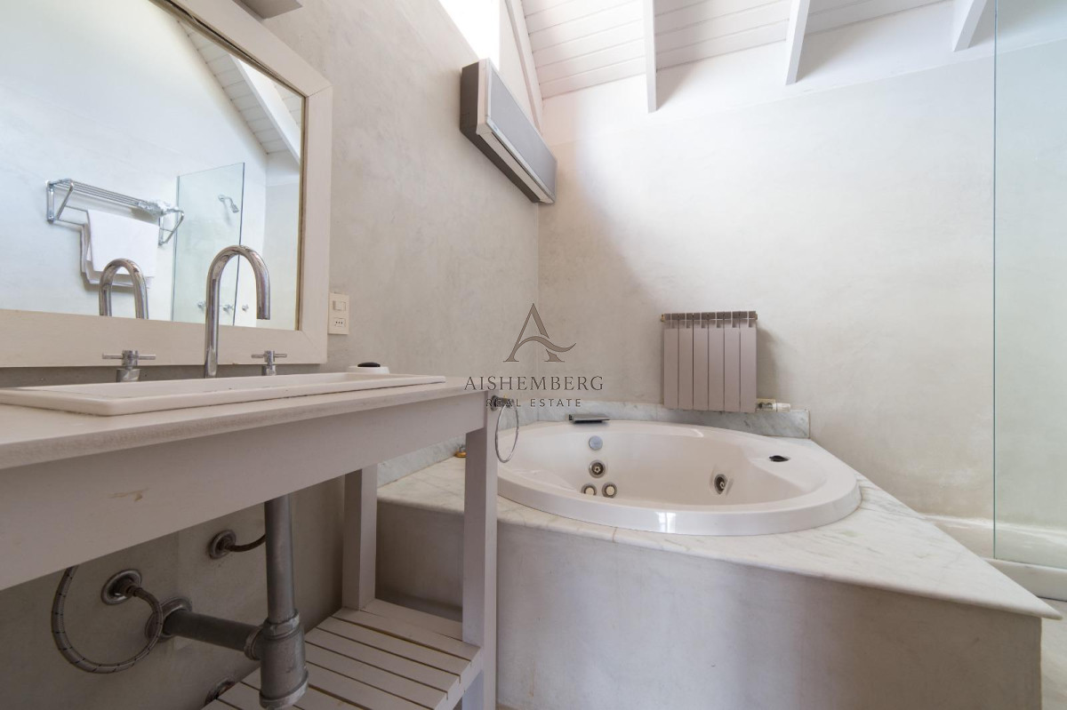 Casa ID.5050 - Alquiler de verano, Casa de 5 dormitorios en San Rafael, Punta del Este