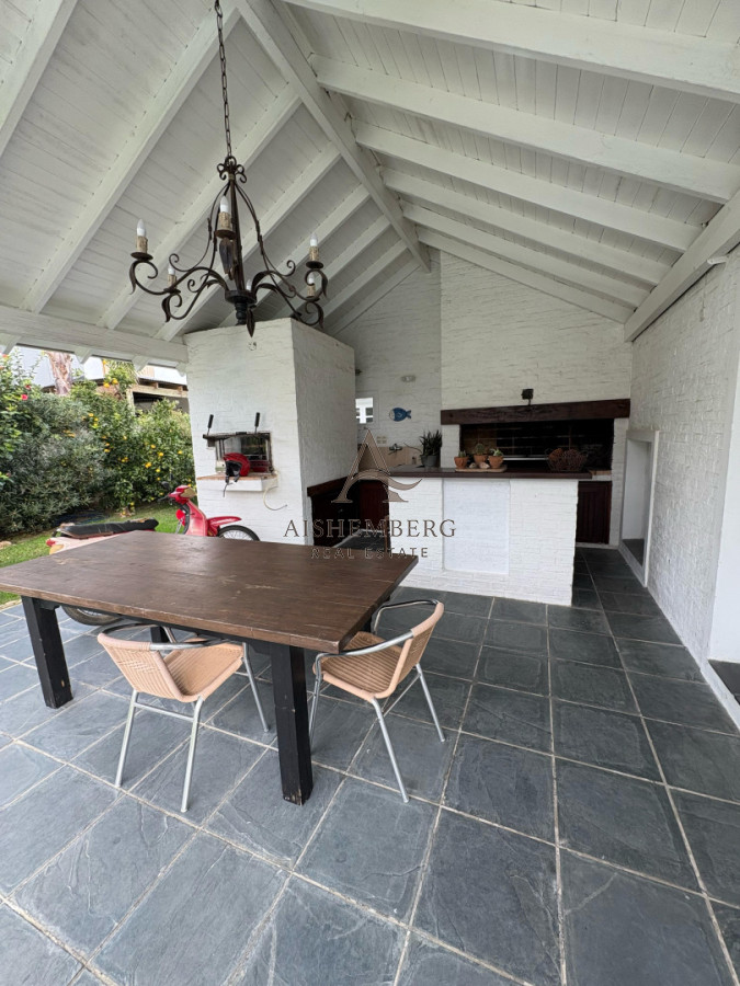 Casa ID.5616 - ALQUILER QUINCENA LA BARRA PUNTA DEL ESTE - CASA LAS ESTRELLAS