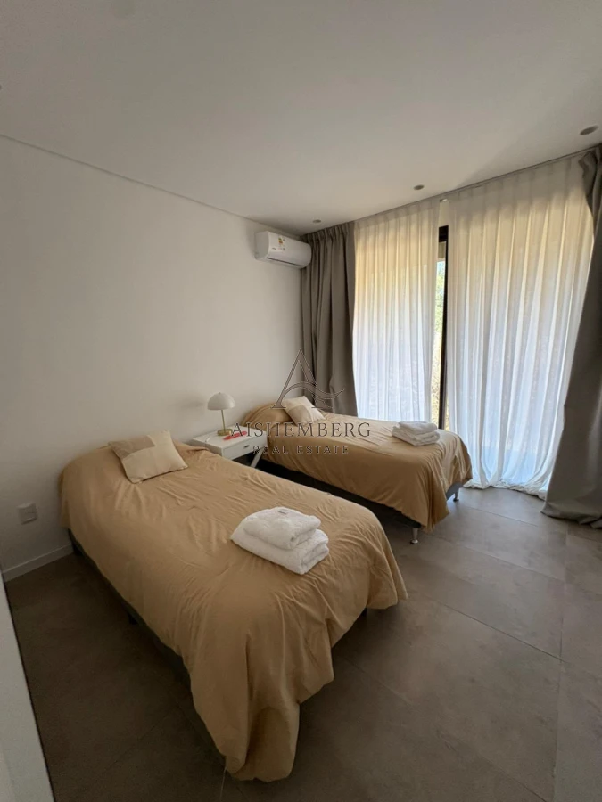 Casa ID.5364 - ALQUILER ANUAL O INVERNAL DE CASA 4 DORMITORIOS EN LA BARRA