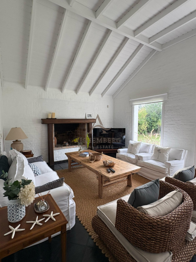 Casa ID.5616 - ALQUILER QUINCENA LA BARRA PUNTA DEL ESTE - CASA LAS ESTRELLAS