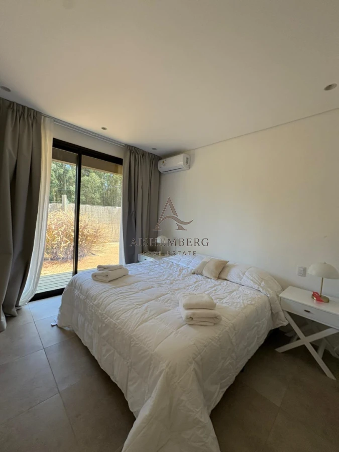 Casa ID.5364 - ALQUILER ANUAL O INVERNAL DE CASA 4 DORMITORIOS EN LA BARRA