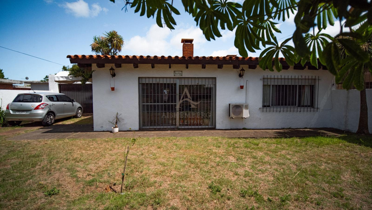 Casa ID.5602 - CASA EN ALQUILER ANUAL 3 DORMITORIOS PLAYA MANSA