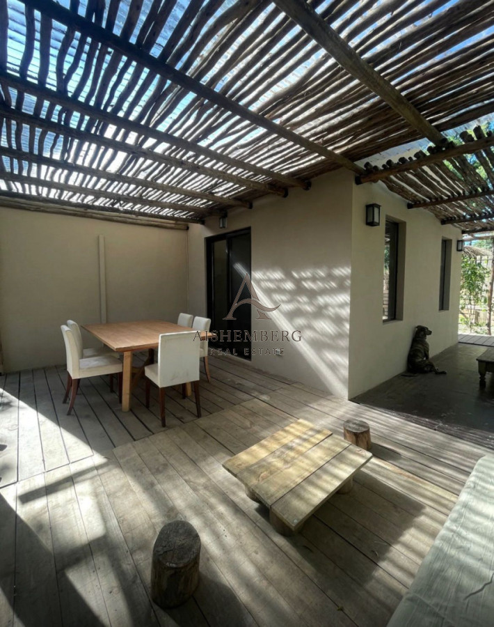 Casa ID.5591 - ALQUILER ANUAL CASA EN EL TESORO 2 DORMITORIOS