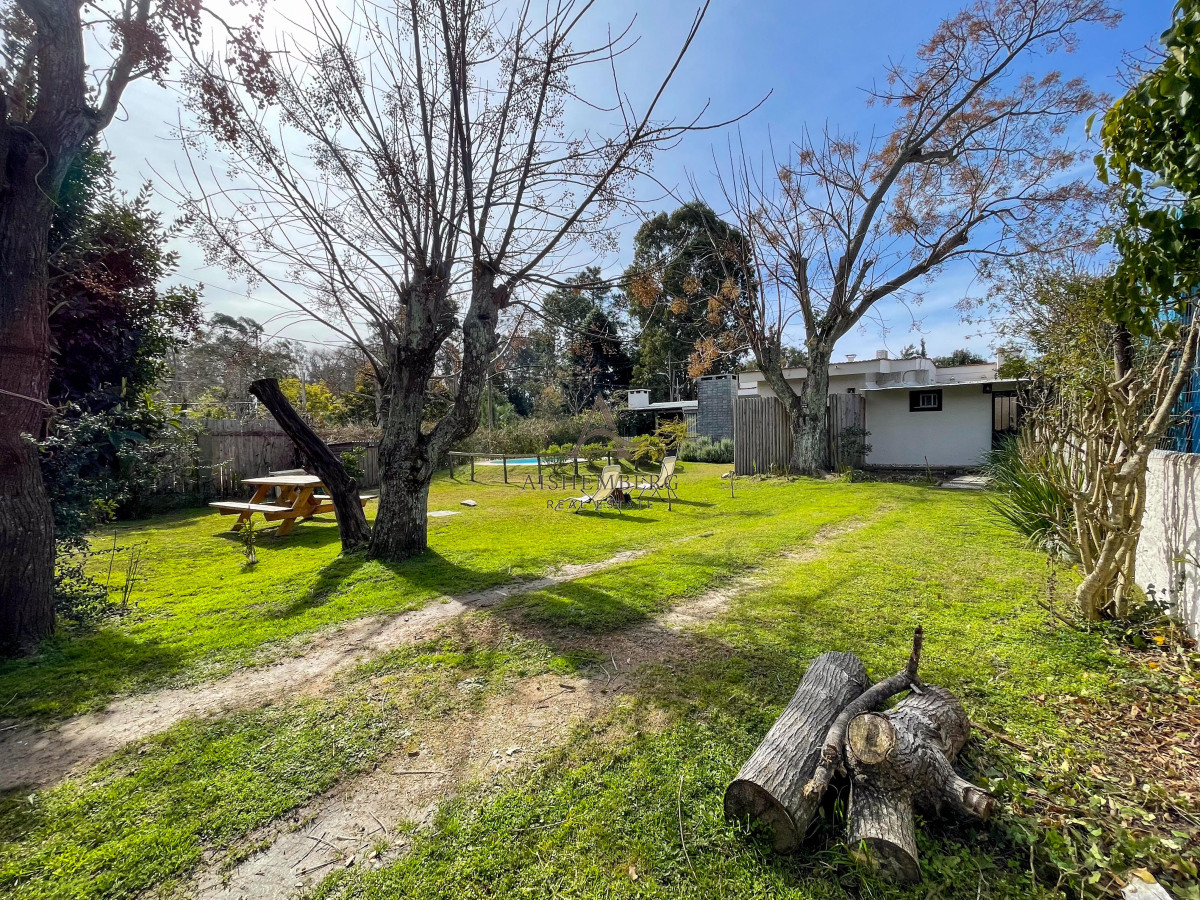 Casa ID.4960 - Casa en venta en el tesoro 4 dormitorios
