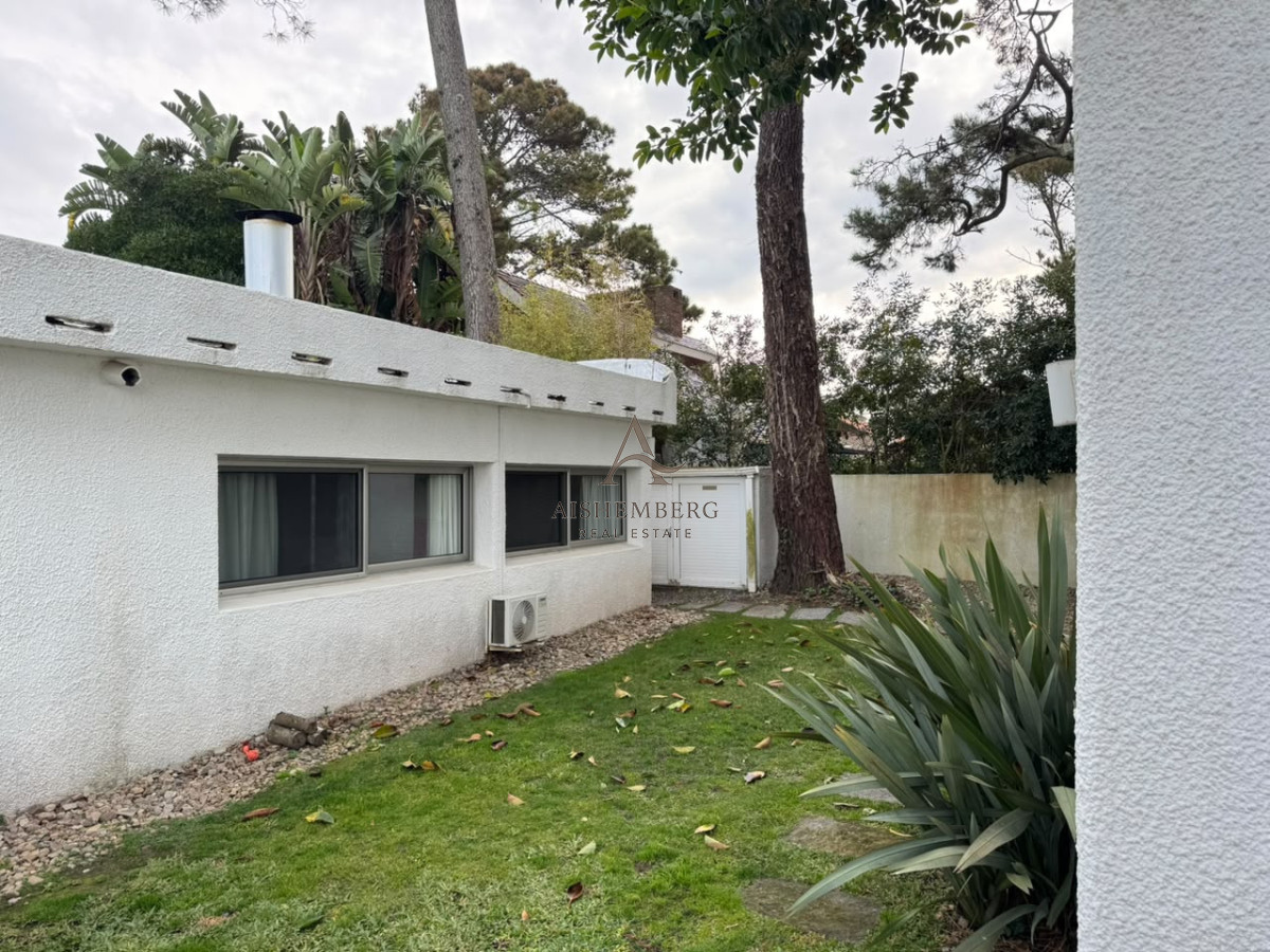 Casa ID.5604 - ALQUILER ANUAL CASA 3 DORMITORIOS EN SAN RAFAEL, PUNTA DEL ESTE