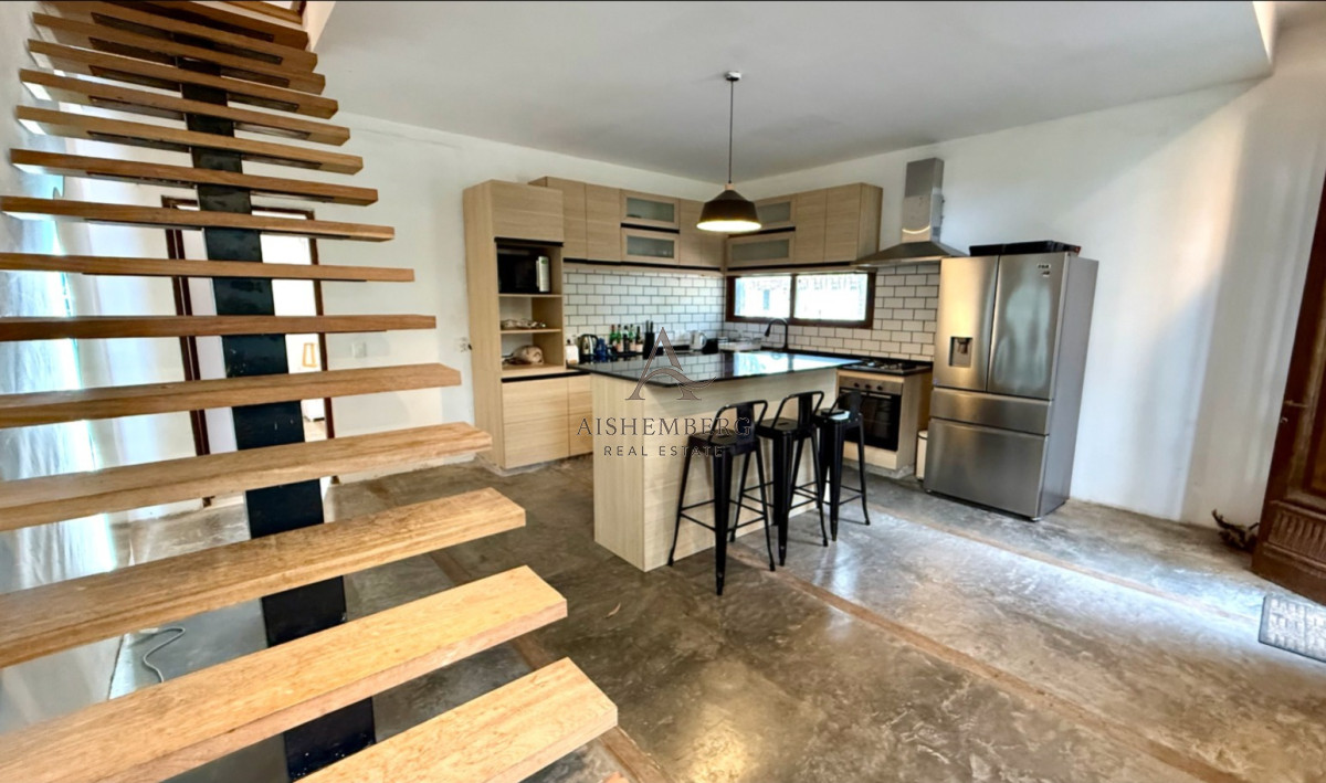 Casa ID.5601 - VENTA CASA 4000m DE TERRENO DE BOSQUE PUNTA BALLENA SOLANAS