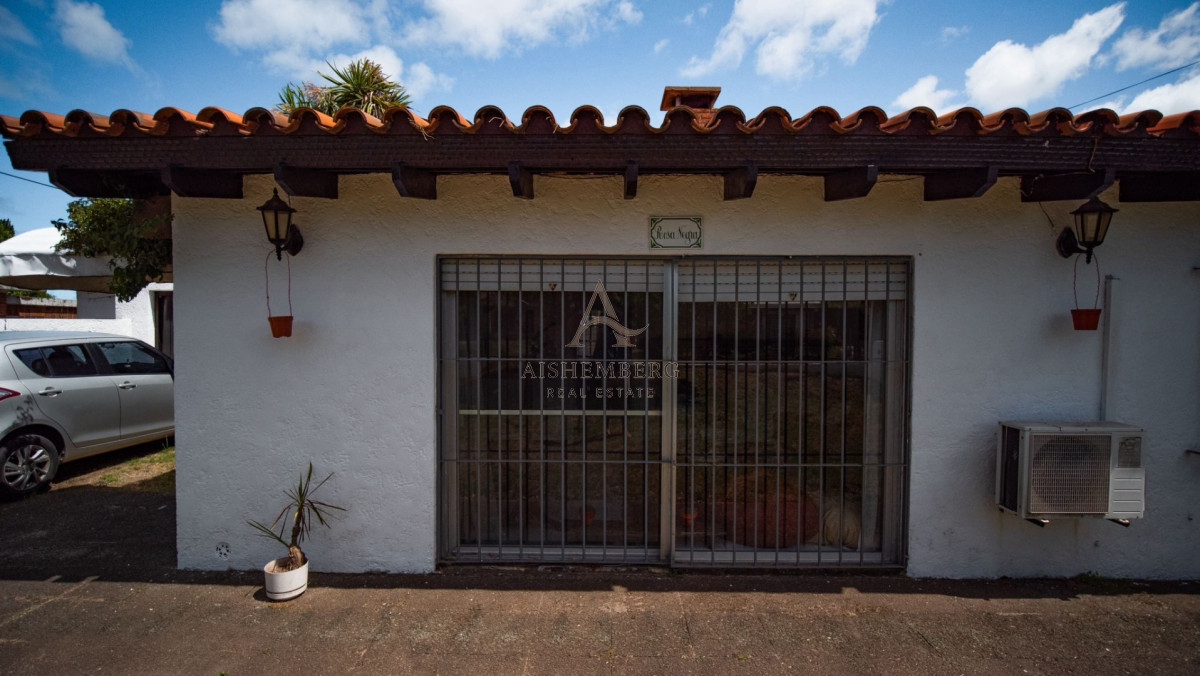 Casa ID.5602 - CASA EN ALQUILER ANUAL 3 DORMITORIOS PLAYA MANSA