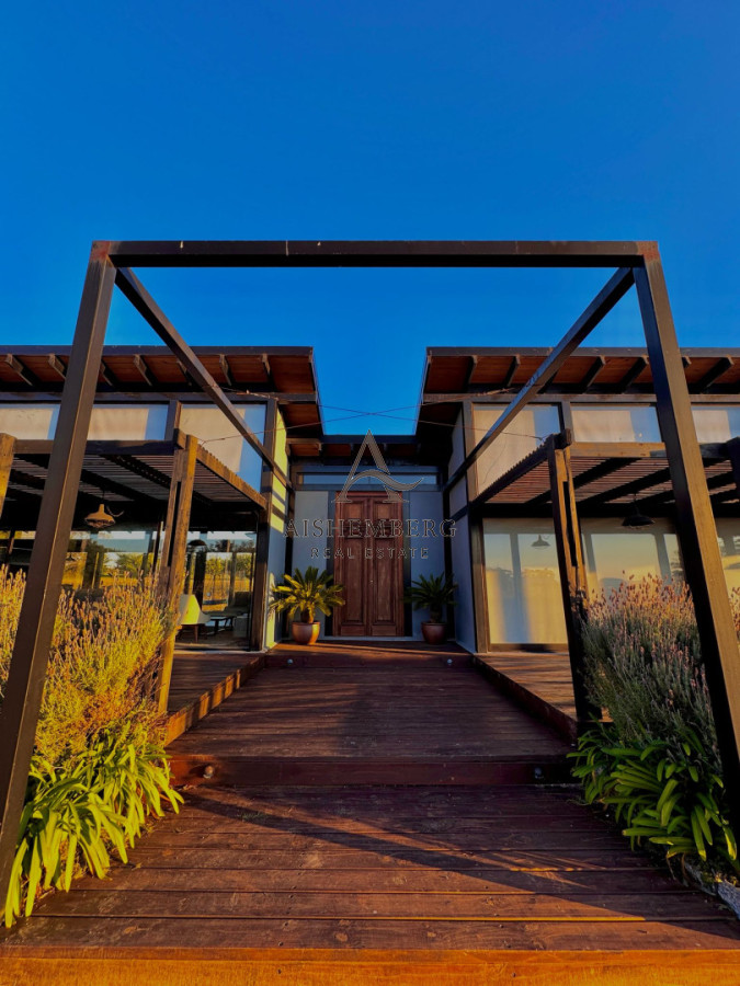 Casa ID.5590 - Casa en Venta en El Quijote Punta del Este