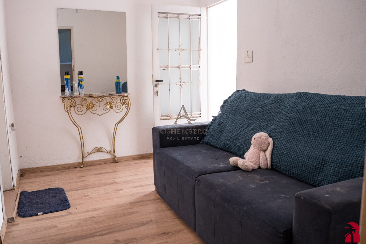 Casa ID.5308 - Venta de casa de 4 dormitorios + dep. en Cantegril, Punta del Este