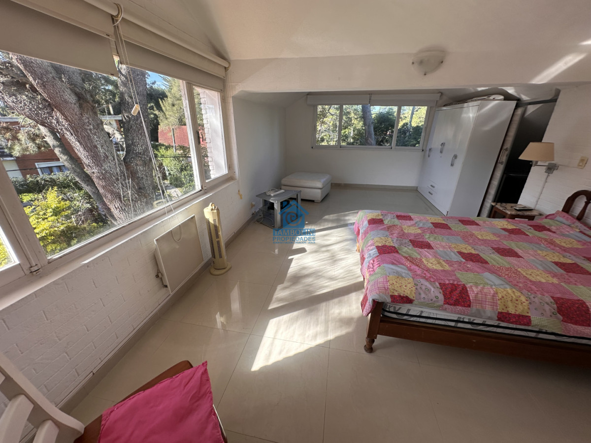 Casa ID.1215 - Casa alquiler anual tres dormitorios en Punta del Este 