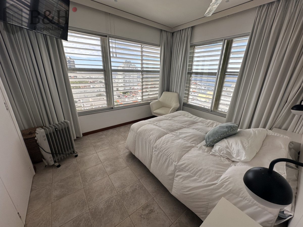 Apartamento ID.7829 - Apartamento en venta - Península, Punta del Este