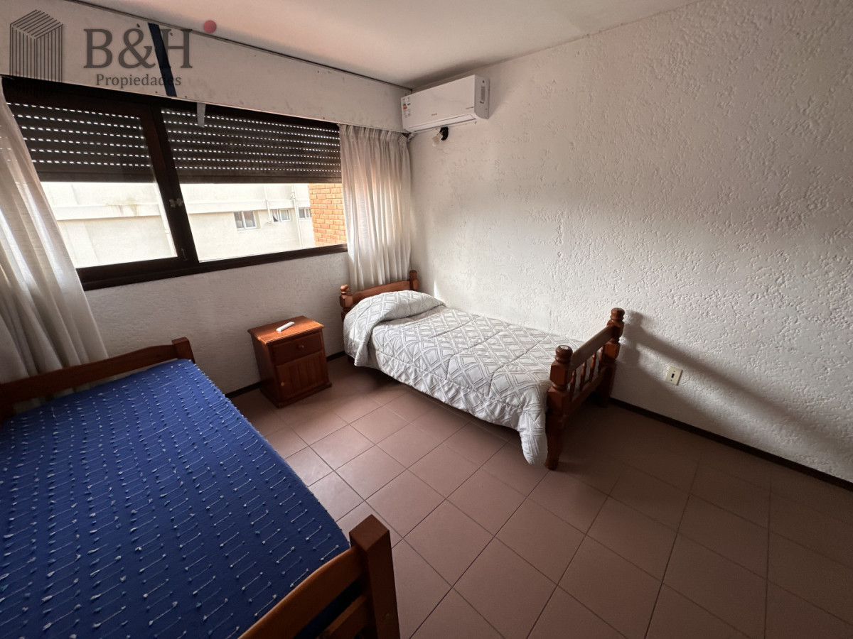 Apartamento ID.8074 - Apartamento 3 dormitorios tipo dúplex en Aidy Grill — a pasos de Punta Shopping 