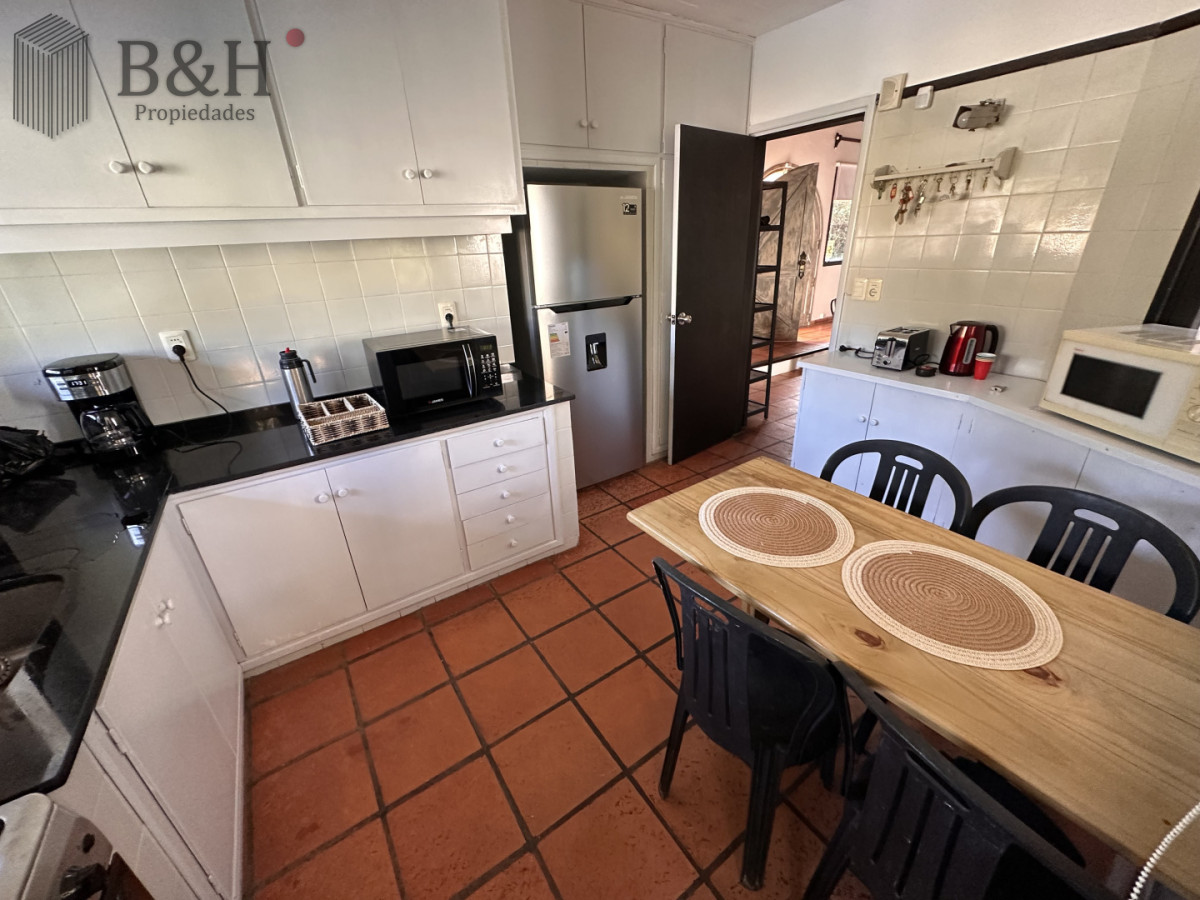Casa ID.7781 - Casa en alquiler anual - Comodidad y calidad de vida todo el año