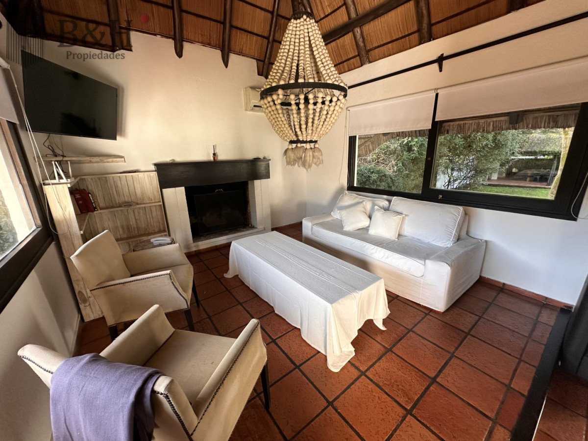 Casa ID.7781 - Casa en alquiler anual - Comodidad y calidad de vida todo el año