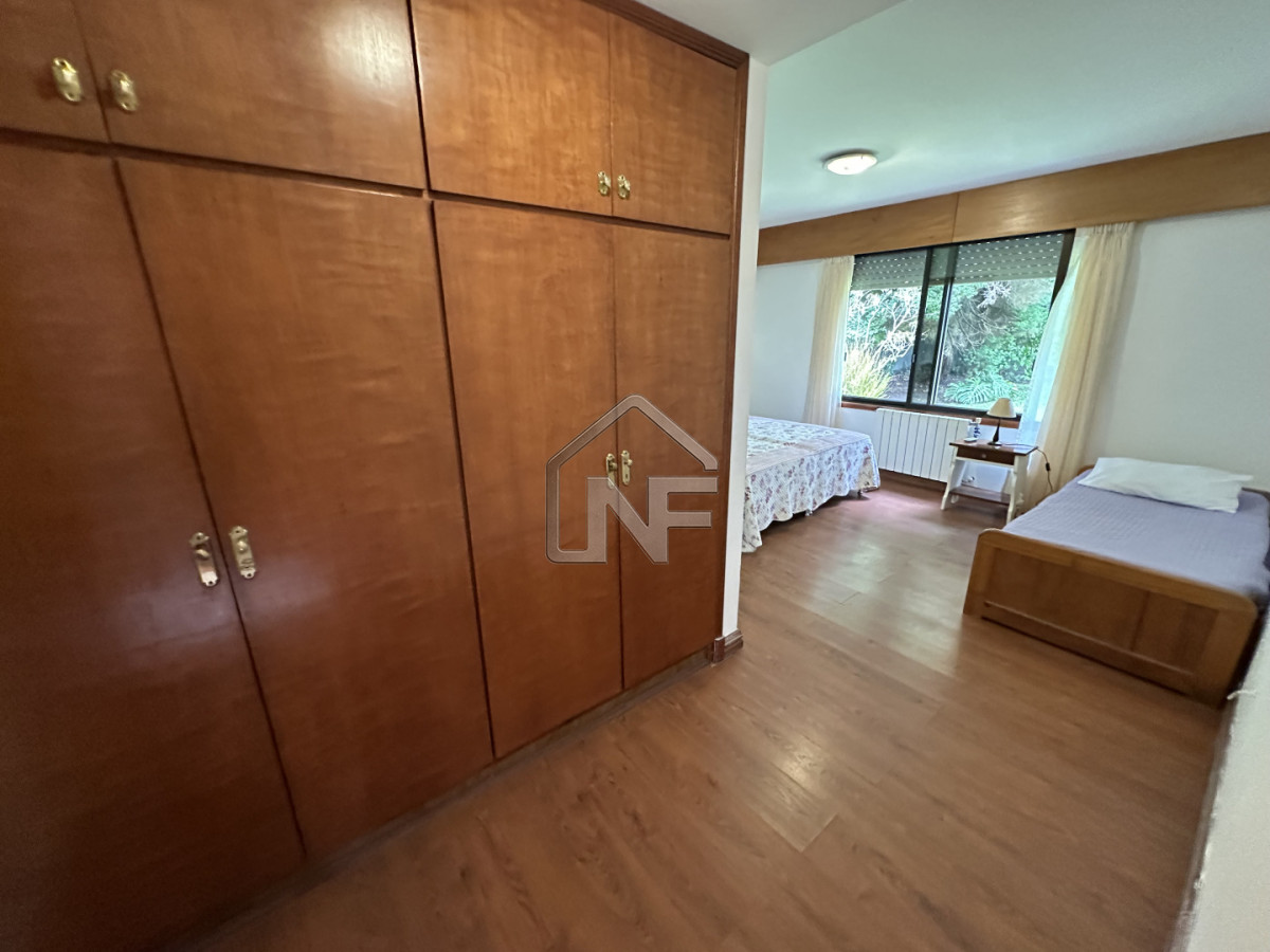 Casa ID.189 - Casa en alquiler enero de 4 dormitorios en Punta del Este 