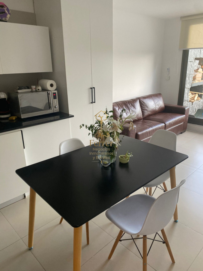 Apartamento ID.764 - Apartamento de 1 dormitorio y medio, ideal para vivir o invertir. PUNTA DEL ESTE 