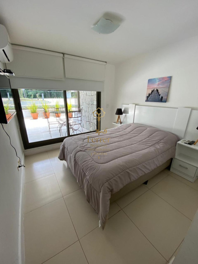 Apartamento ID.739 - Apartamento en venta de 1 dormitorio y medio + 2 baños en Punta del Este 