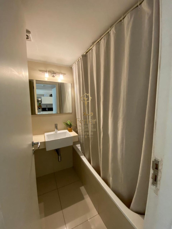 Apartamento ID.739 - Apartamento en venta de 1 dormitorio y medio + 2 baños en Punta del Este 