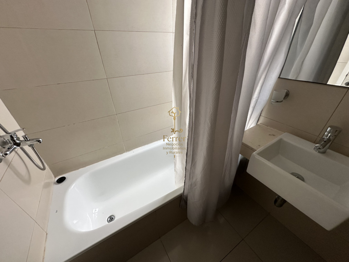 Apartamento ID.469 - Apartamento alquiler invernal de 2 dormitorios terraza con parrillero en Punta del Este, San Rafael