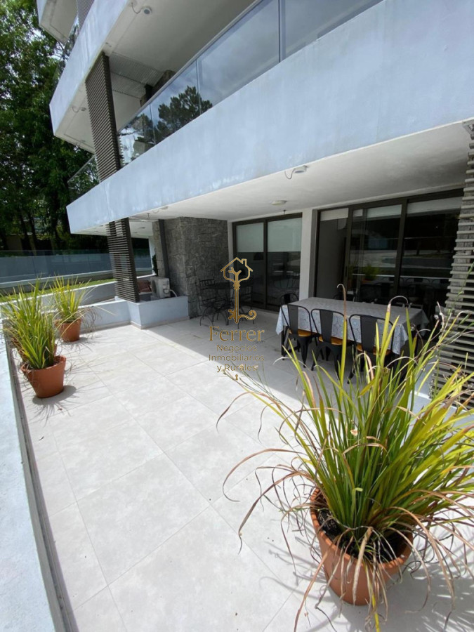 Apartamento ID.739 - Apartamento en venta de 1 dormitorio y medio + 2 baños en Punta del Este 