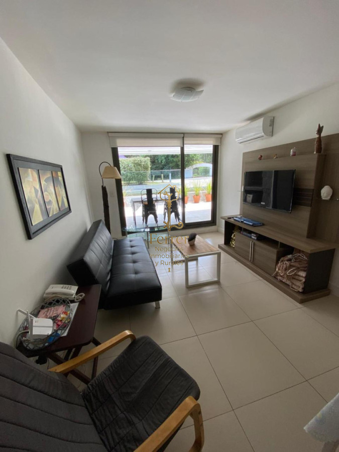 Apartamento ID.739 - Apartamento en venta de 1 dormitorio y medio + 2 baños en Punta del Este 