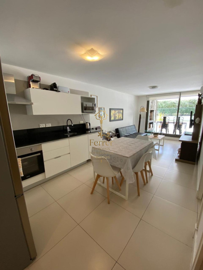 Apartamento ID.739 - Apartamento en venta de 1 dormitorio y medio + 2 baños en Punta del Este 
