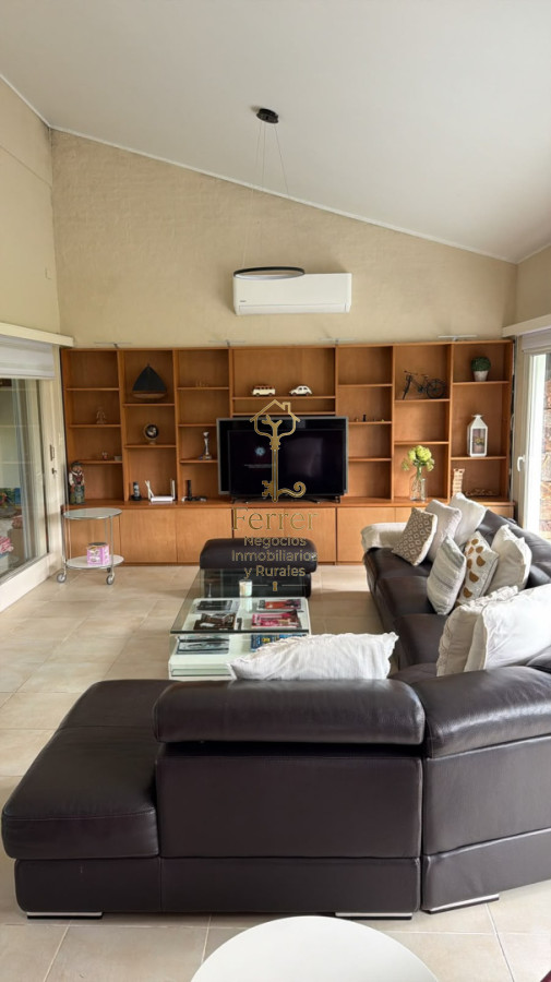Casa ID.1221 - Casa en Punta del Este, Brava
