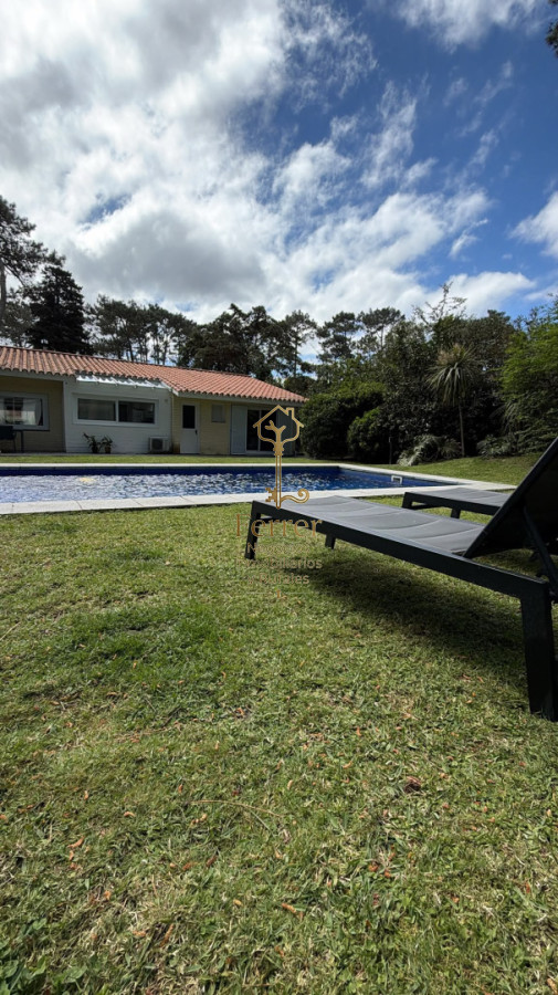 Casa ID.1221 - Casa en Punta del Este, Brava