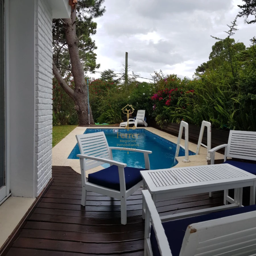 Casa ID.639 - Casa alquiler anual tres dormitorios en Punta del Este 