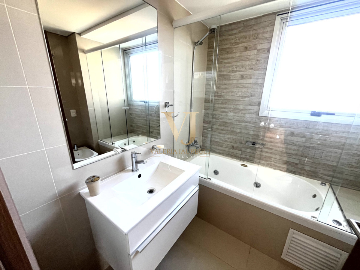 Apartamento ID.861 - Venta Look Brava 2 dormitorios más dependencia de servicio. 