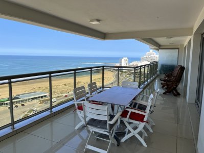Venta apartamento Torre Imperiale 4 suites y dependencia de servicio