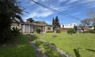 Casa con terreno de 1050m2