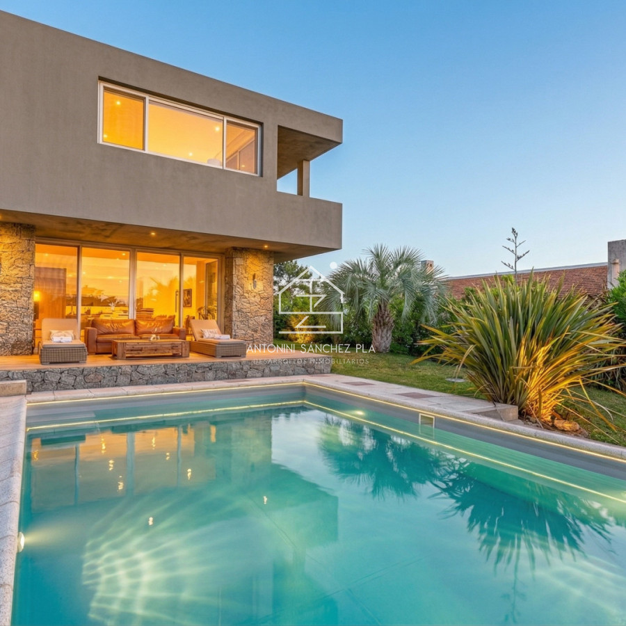 Casa ID.4515 - CASA EN VENTA A 50M DEL MAR 
