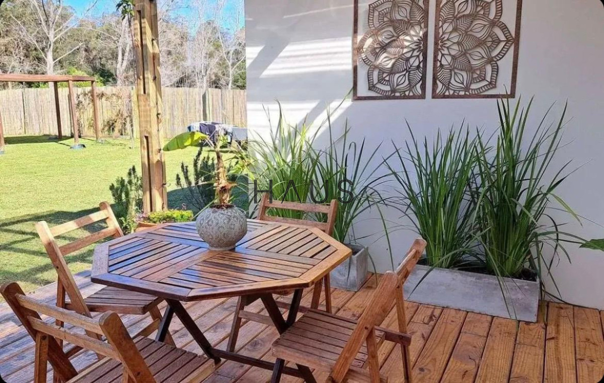 Casa ID.800 - Casa en Punta Ballena, Verde Mora