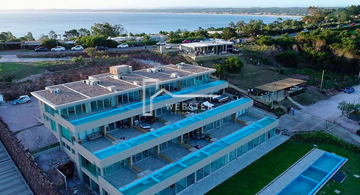 Apartamento ID.2889 - Syrah en alquiler anual. Vista hermosa y piscina propia 