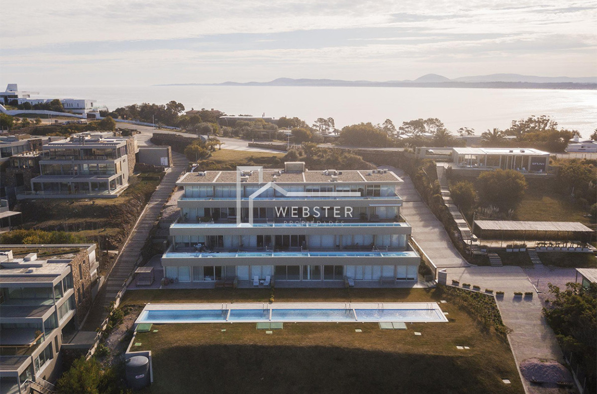 Apartamento ID.2889 - Syrah en alquiler anual. Vista hermosa y piscina propia 
