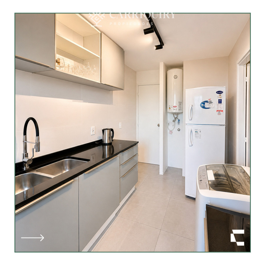Apartamento ID.10221 - OPORTUNIDAD APARTAMENTO DE 3 DORMITORIOS RECICLADO EN PLAYA MANSA