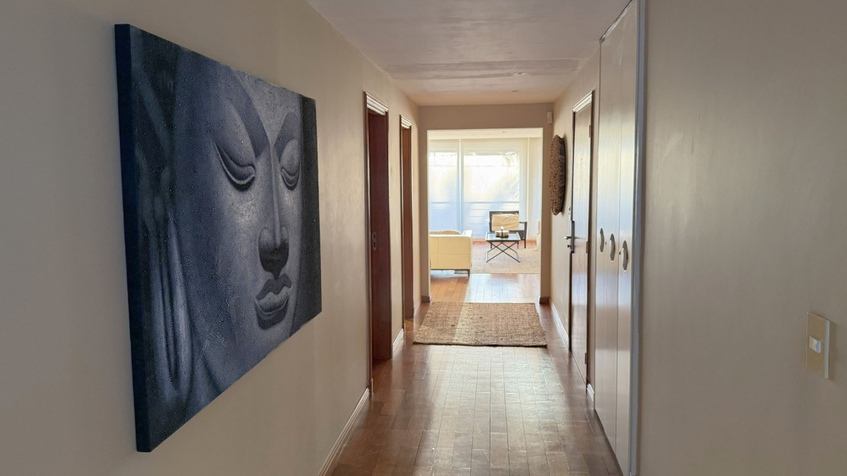 Apartamento ID.2 - VENTA Apartamento Puerto del Buceo frente al mar 3 suites, servicio y 2 Gje.