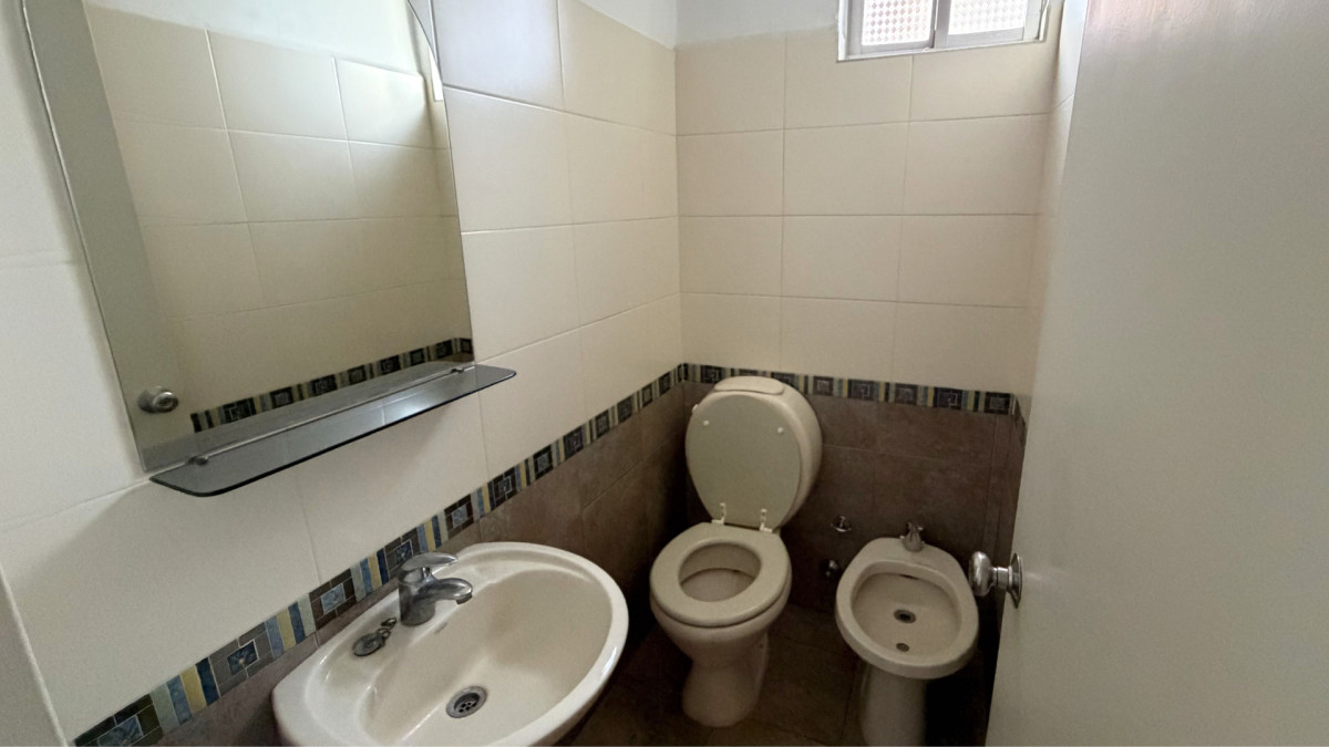 Apartamento ID.3 - Venta Apartamento 4 Dorm. Frente a Nuevo Centro 