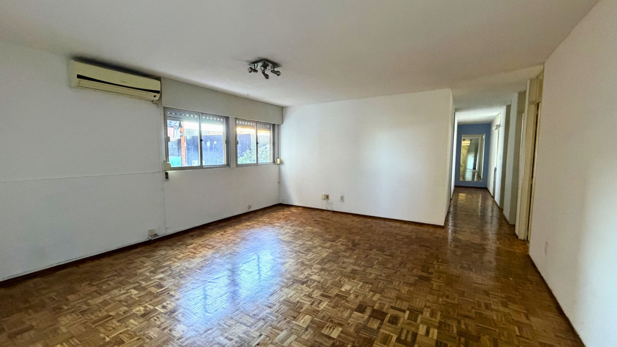 Venta Apartamento 4 Dorm. Frente a Nuevo Centro 