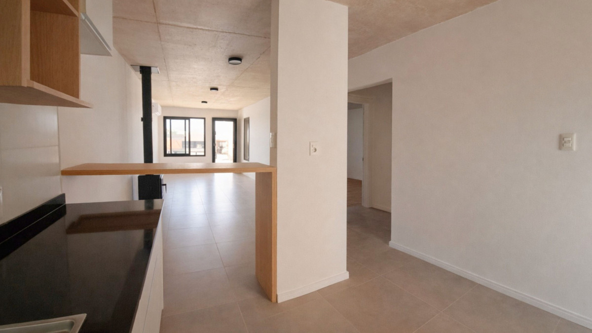 Casa ID.8 - Venta Casa a estrenar en Lagomar 2 dorm cochera y patio Ley 18.795