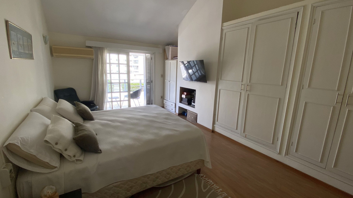 Casa ID.1 - VENTA Casa Buceo 5 dorm a metros del mar y WTC