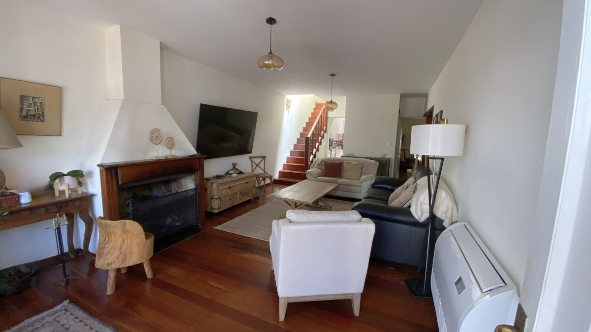 Casa ID.1 - VENTA Casa Buceo 5 dorm a metros del mar y WTC