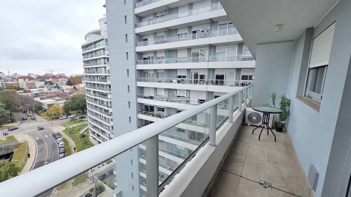Apartamento ID.14 - Apartamento de 1 D con terraza y garaje, piso alto, vista muy despejada