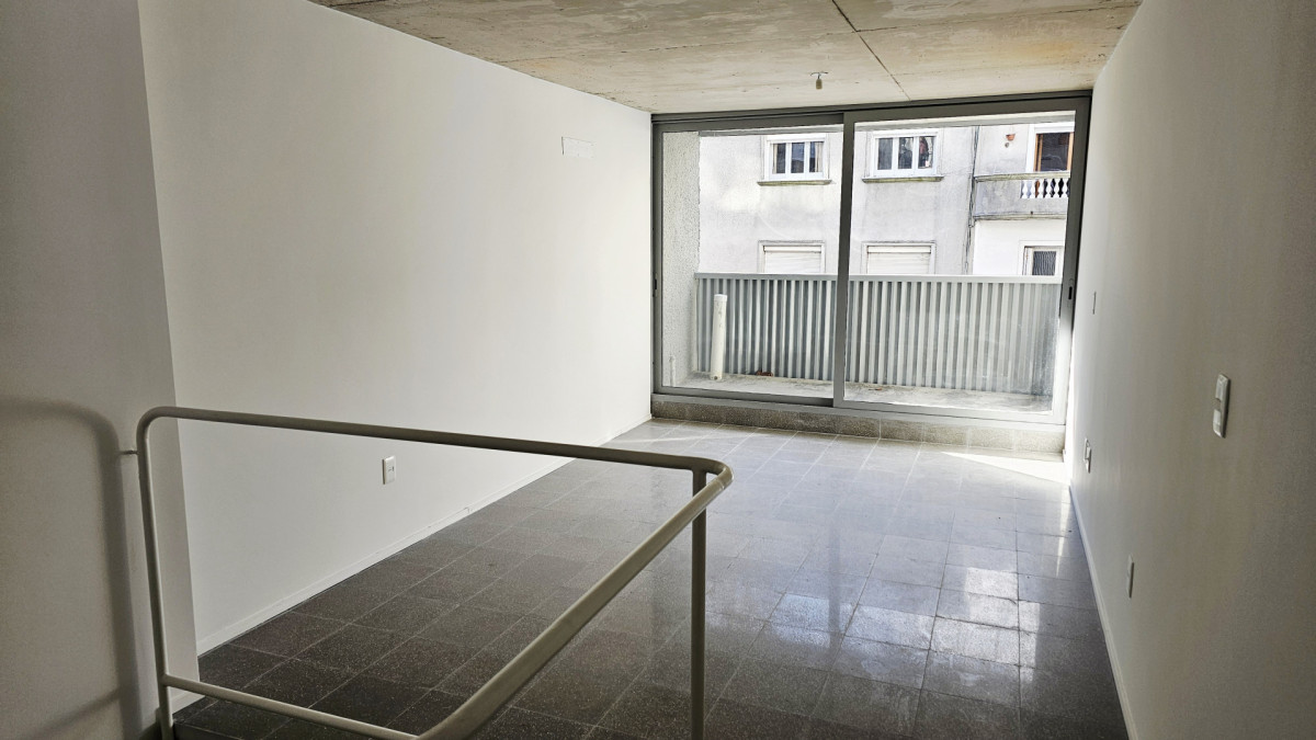 Dúplex con terraza de 2 dormitorios en Barrio Sur